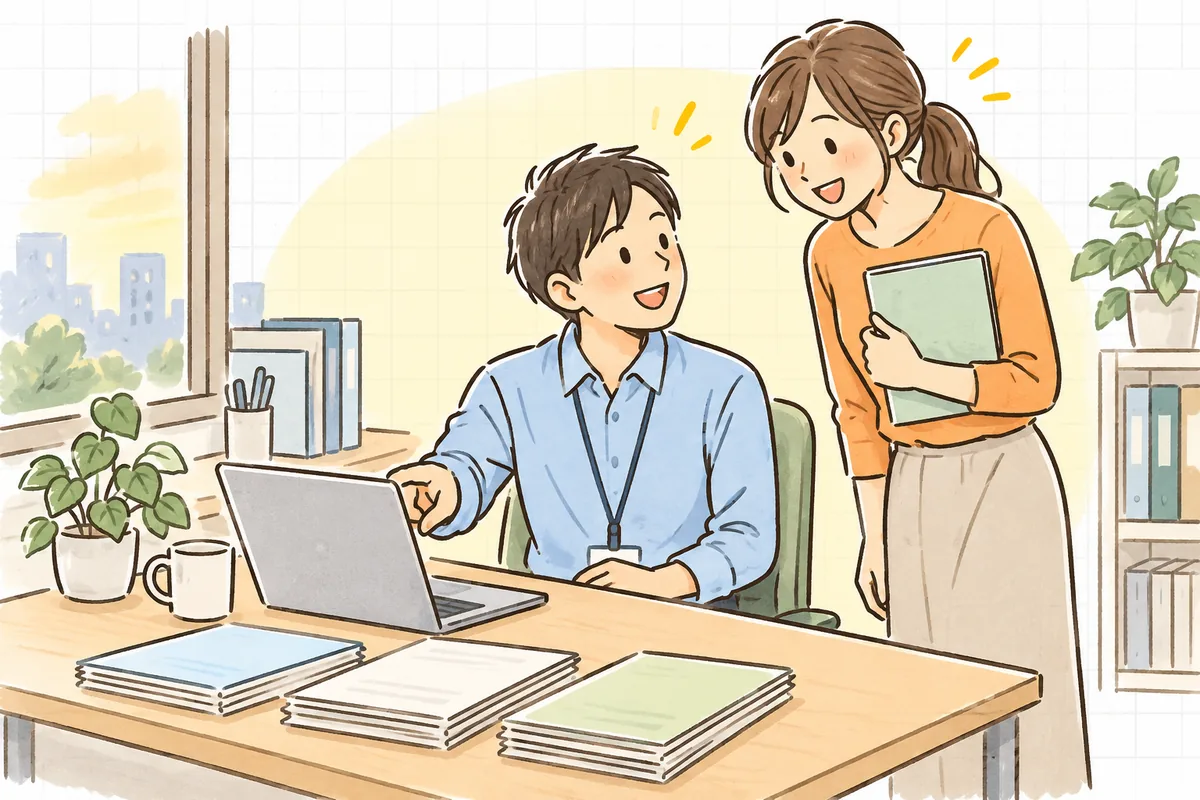 分類した問い合わせの結果をもとにサイトを直し終え、同僚と一緒に画面を見ながら笑顔で話している企業のWEB担当者